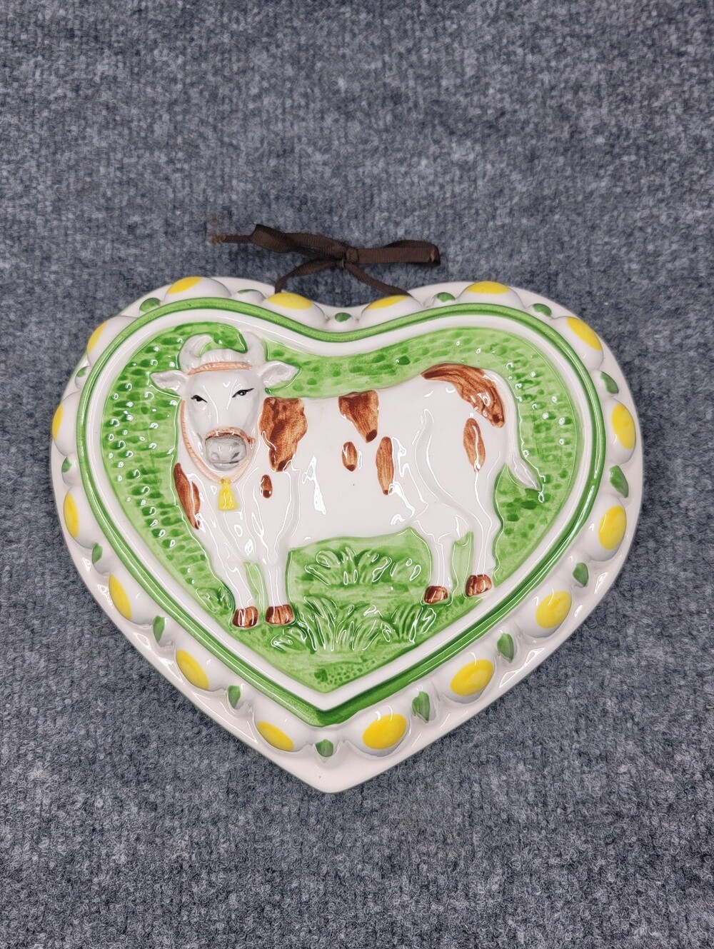 Vintage SIGMA Taste Setter Hand Painted Ceramic Cow Home Wall Decor Farm